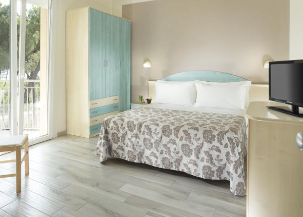 parkhotelpineta en offer-may-june-hotel-cervia 014